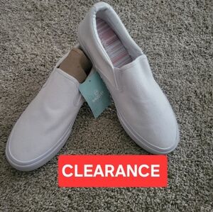 Magellan Outdoors Women’s Slip-On